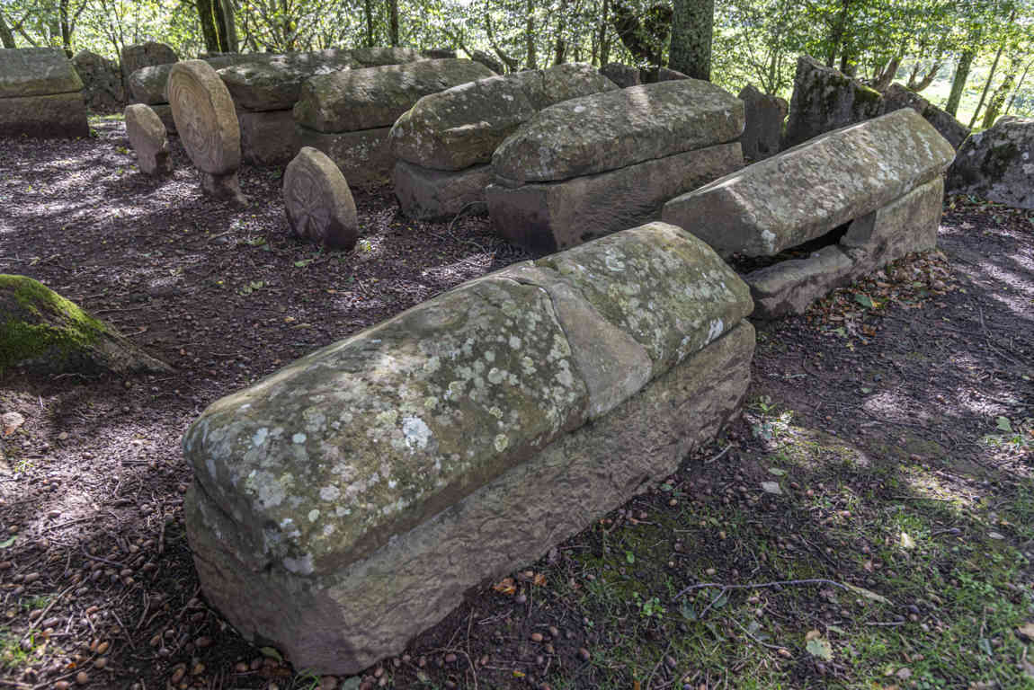 Vizcaya - Elorrio 31 - Necrópolis de Argiñeta.jpg